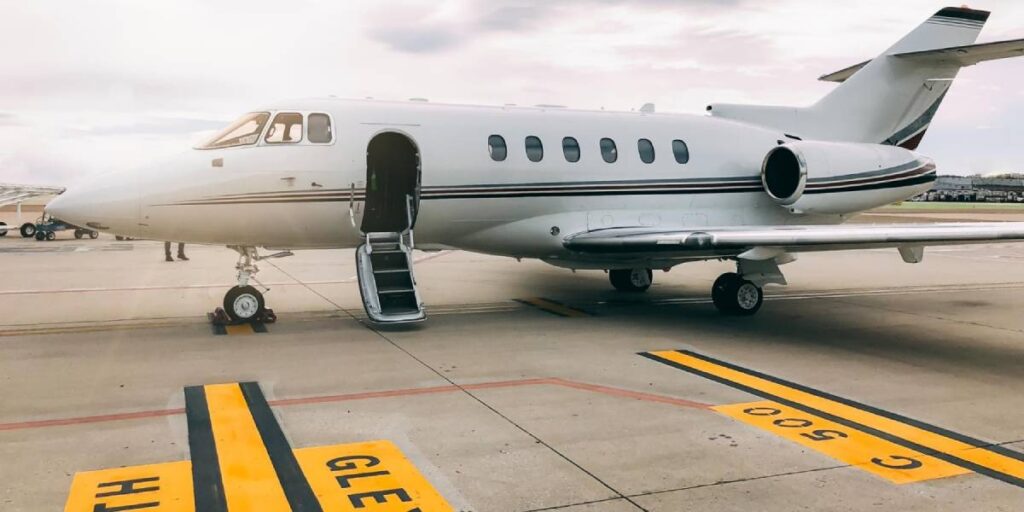 A Guide to Private Aviation Ground Transportation in Miami