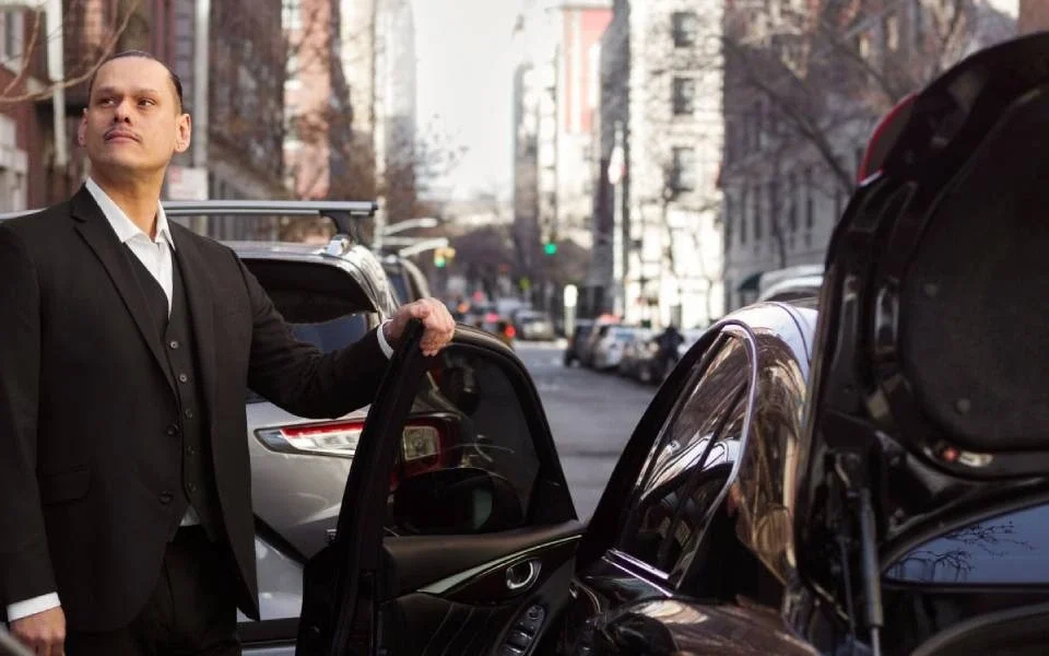 The Difference Between Chauffeur Service and Standard Car Service
